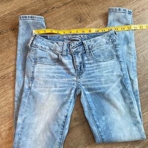 American Eagle super stretch -low rise jeggings